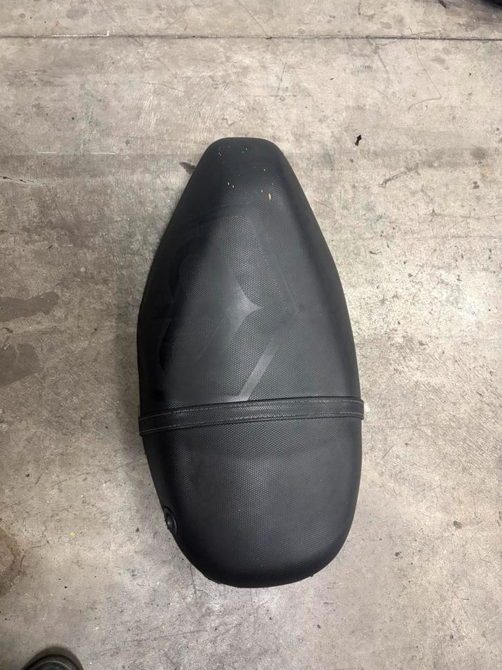 Piaggio zip sp zadel ORIGINEEL SP, Motoren, Tuning en Styling, Ophalen