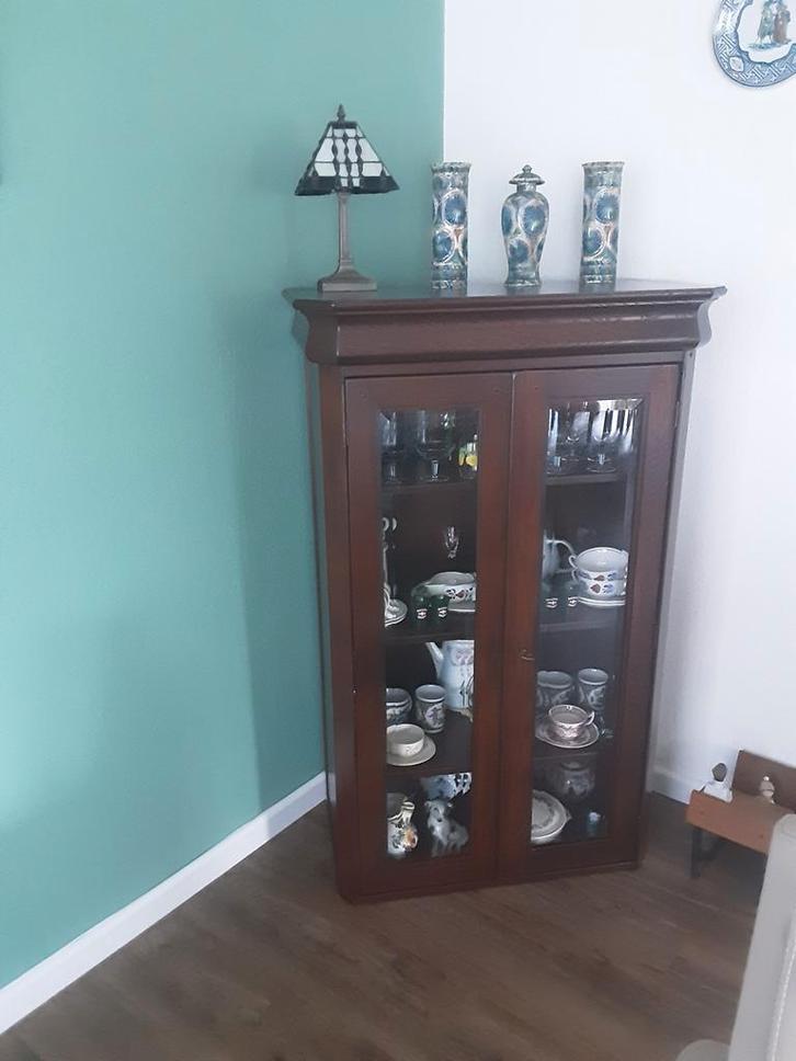 Eiken vitrine  kast. MASSIEF. Facet glas in deuren., Huis en Inrichting, Kasten | Vitrinekasten, Ophalen of Verzenden