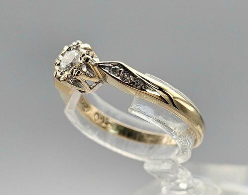 Gouden Vintage solitair ring met diamant.Ca:0.20ct.2025/212, Sieraden, Tassen en Uiterlijk, Antieke sieraden, Ring, Goud, Ophalen of Verzenden