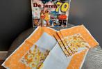Retro Vintage bloemen servetten, gele en oranje flower power, Huis en Inrichting, Ophalen of Verzenden, Zo goed als nieuw, Oranje