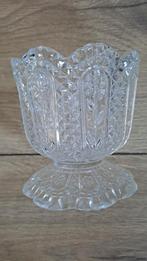 Kristallen tulpschaal op voet, Ophalen