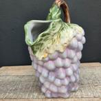 Brocante waterkan van keramiek,  druiven, Antiek en Kunst, Antiek | Keramiek en Aardewerk, Ophalen of Verzenden