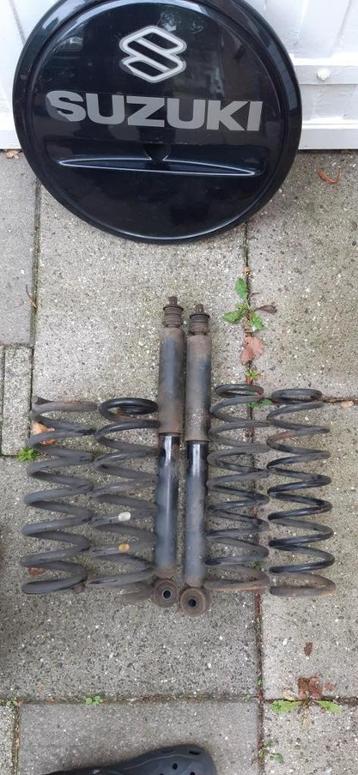 Originele veren en schokbrekers Suzuki Vitara 2005 beschikbaar voor biedingen