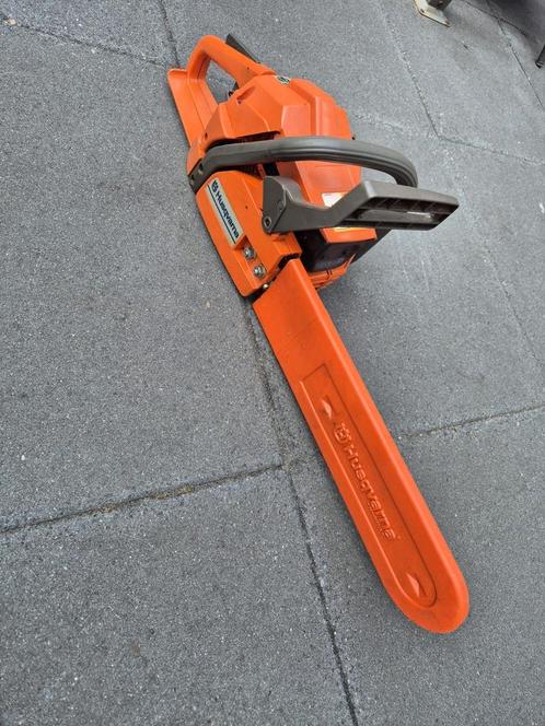 Husqvarna 136 Kettingzaag – Goed werkend & degelijk merk, Tuin en Terras, Hand-tuingereedschap, Zo goed als nieuw, Overige soorten
