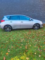 Toyota Auris 1.8 Full Hybrid 5DR CVT 2013 Bruin, 65 €/maand, Zwart, 4 cilinders, Bruin