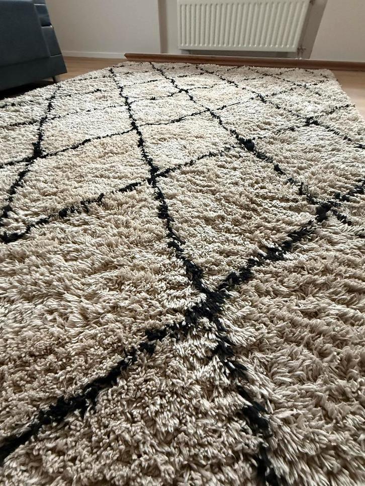 BY BOO Vloerkleed - Stijlvol en comfortabel 200 x 300, Huis en Inrichting, Stoffering | Tapijten en Kleden, Zo goed als nieuw