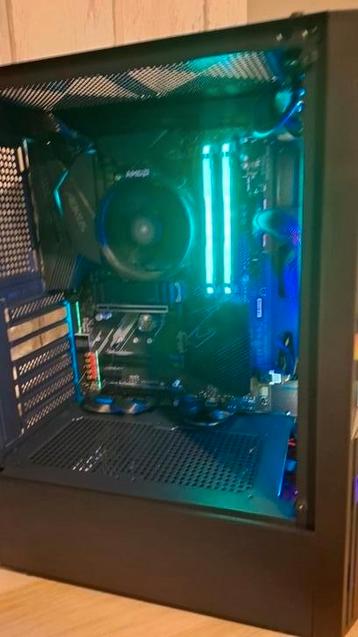 Ryzen 5 5600g + b550 aorus Elite v2 + 16gb ddr 4 Vengeance beschikbaar voor biedingen