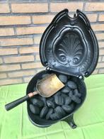 ANTIEKE GIETIJZEREN KOLENBAK inclusief MESSING KOLENSCHEP, Antiek en Kunst, Ophalen of Verzenden