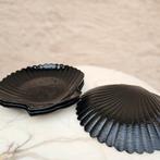 Set van 4 zwarte schelpborden – Arcoroc France, Huis en Inrichting, Keuken | Servies, Verzenden, Bord(en), Overige stijlen, Glas