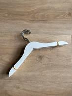 Witte Houten Kledinghanger 25 stuks, Kinderen en Baby's, Ophalen, Zo goed als nieuw