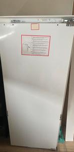 Miele diepvries, Gebruikt, 120 tot 140 cm, Minder dan 60 cm, Inbouw
