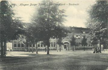 701077033 Dordrecht Hoogere Burger School in het Oranjepark beschikbaar voor biedingen