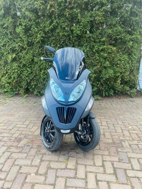 Piaggio mp3 - 2010 - 400cc - akrapovic - custom kleur -, Fietsen en Brommers, Scooters | Overige merken, Zo goed als nieuw, Maximaal 45 km/u