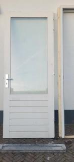 Hardhouten buitendeur / achterdeur inclusief kozijn, Doe-het-zelf en Verbouw, Kozijnen en Schuifpuien, Gebruikt, Deurkozijn, 225 cm of meer