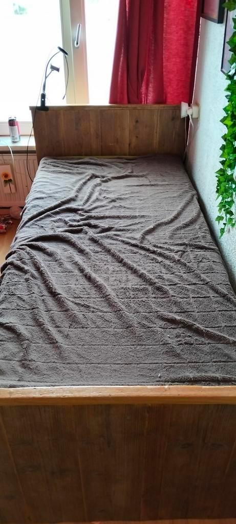 Steigerhouten 1 persoons bed., Huis en Inrichting, Slaapkamer | Bedden, Zo goed als nieuw, Eenpersoons, 90 cm, Hout, Ophalen