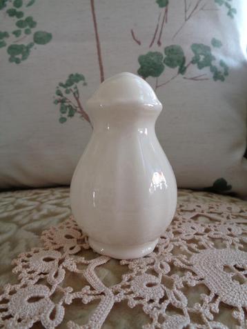 Barlaston Pepervaatje van Wedgwood Queen's Plain * Mimosa * beschikbaar voor biedingen