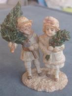 Oude kerst figuren kinderen met kerstboom en hulst, Diversen, Kerst, Ophalen of Verzenden