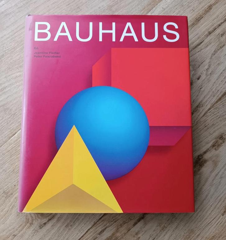 Bauhaus boek, Jeannine Fiedler & Peter Feierabend, Boeken, Kunst en Cultuur | Fotografie en Design, Gelezen, Fotografen, Ophalen of Verzenden