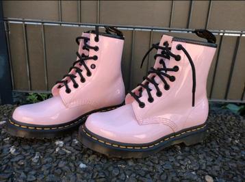 NIEUWE Dr. Martens Laarzen roze 36 schoenen enkellaarzen  beschikbaar voor biedingen