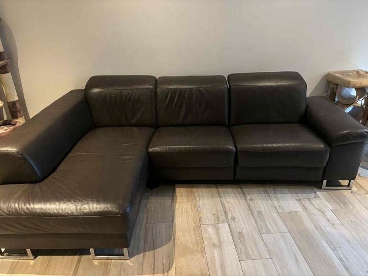 Leren hoekzetel met relaxfunctie – donkerbruin, in goede sta, Huis en Inrichting, Banken | Complete zithoeken, Gebruikt, Leer