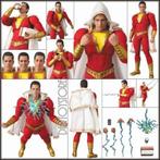<𝗜𝗡 𝗦𝗧𝗢𝗖𝗞> Medicom Toy MAFEX - 101 Shazam, Verzamelen, Poppetjes en Figuurtjes, Verzenden, Nieuw