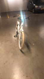 Te koop een mooie witte Unisex fiets Batavus 26 inch, Ophalen, Zo goed als nieuw, Batavus