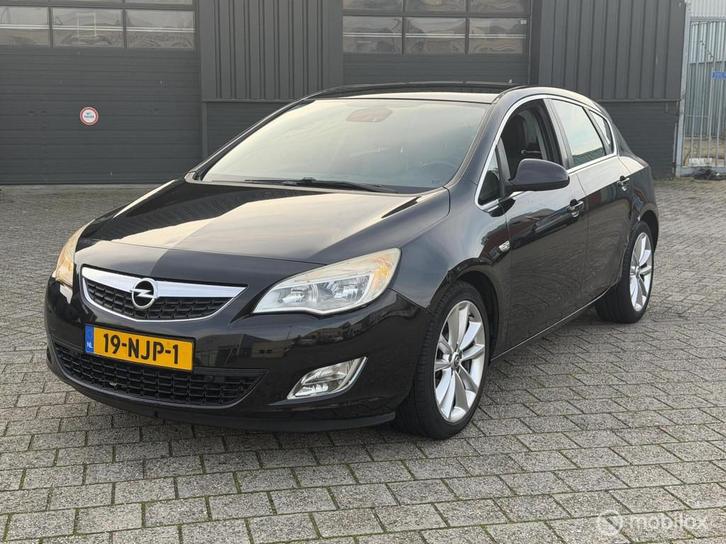 Opel Astra 1.4 Turbo Cosmo * EXPORT PRIJS *, Auto's, Opel, Bedrijf, Te koop, Astra, ABS, Airbags, Airconditioning, Alarm, Boordcomputer