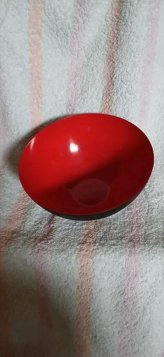Normann Copenhagen Krenit kom, rood, diameter 16 cm  beschikbaar voor biedingen