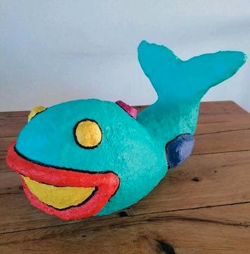 Beeld - Grote vis
- Felle vrolijke kleuren - 42 cm beschikbaar voor biedingen