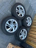 17inch Originele Nissan Qashqai Velgen! A merk Winterbanden!, Banden en Velgen, 17 inch, Personenwagen, Gebruikt