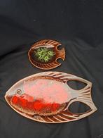 2 Fish dishes / plates 1970's style. Fat lava glaze. 15, Ophalen of Verzenden