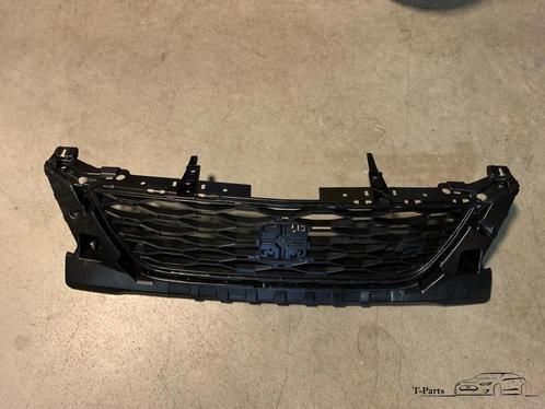 Seat leon 5F grill FR voorbumper nieuw, Auto-onderdelen, Carrosserie en Plaatwerk, Bumper, Voor, Gebruikt, Ophalen of Verzenden