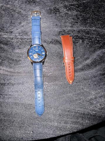 Horloge fossil beschikbaar voor biedingen