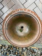 3 ; Antieke Gietijzeren Tuinurnen & 2; Kronen, Ophalen of Verzenden, Gebruikt
