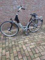 mooie batavus damesfiets 28 inch fr 56 cm7 vers lage instap, Fietsen en Brommers, Fietsen | Dames | Damesfietsen, Ophalen, Versnellingen