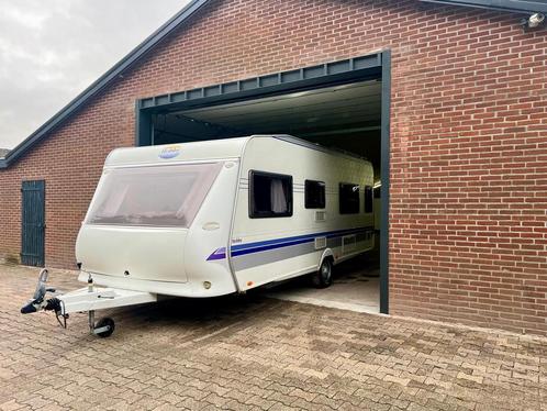Caravanstalling Bakel, Caravans en Kamperen, Caravanstallingen