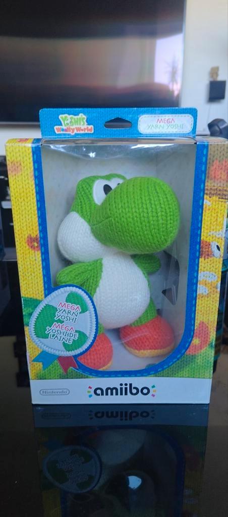 Amiibo - Mega Yarn Yoshi (new in box), Verzamelen, Poppetjes en Figuurtjes, Zo goed als nieuw, Ophalen of Verzenden