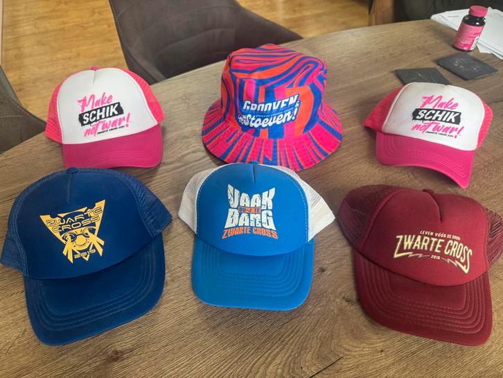 Zwarte Cross Petten / Hoedjes, Kleding | Heren, Hoeden en Petten, Gedragen, Hoed, One size fits all, Ophalen of Verzenden