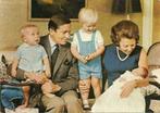 Prinses Beatrix en Prins Claus met hun zonen., Verzenden, Zo goed als nieuw, Nederland, Kaart, Foto of Prent