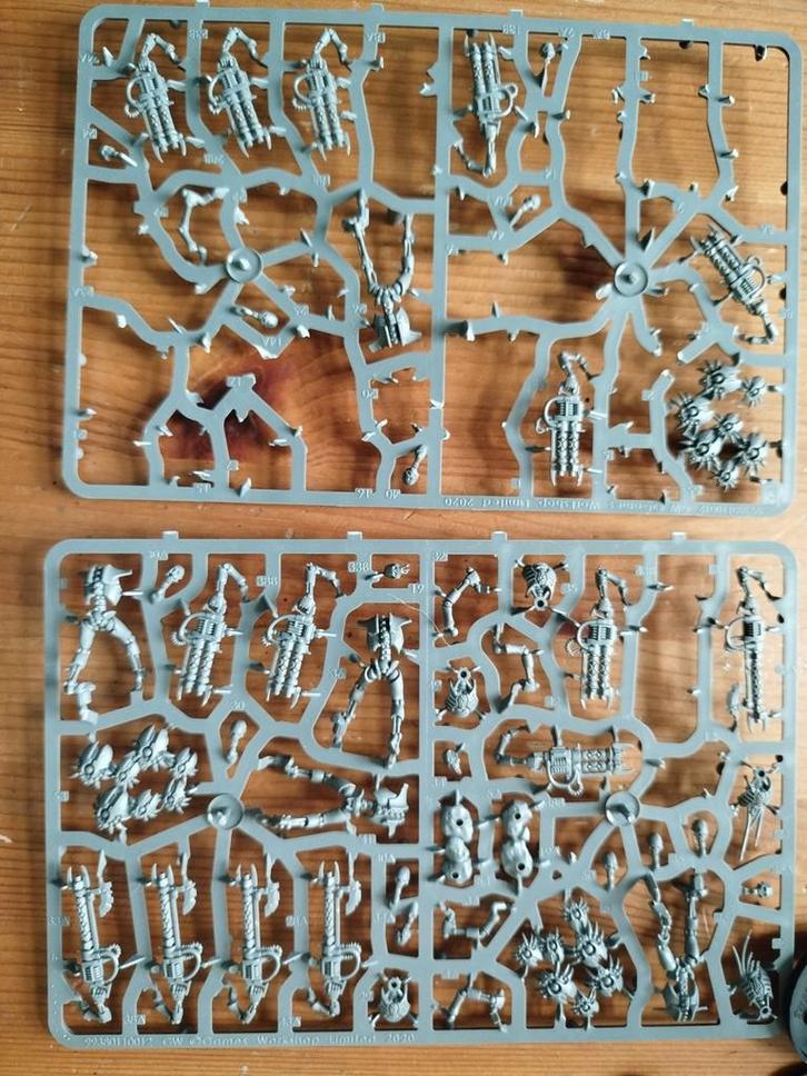 Warhammer 40k Necrons - diverse onderdelen, Hobby en Vrije tijd, Wargaming, Gebruikt, Warhammer 40000, Figuurtje(s), Geverfd, Ophalen of Verzenden