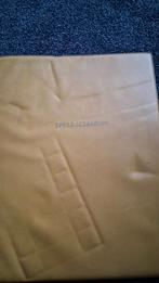 Verzameling Speldjes in Album, Verzamelen, Speldjes, Pins en Buttons, Ophalen of Verzenden, Gebruikt, Overige onderwerpen, Speldje of Pin