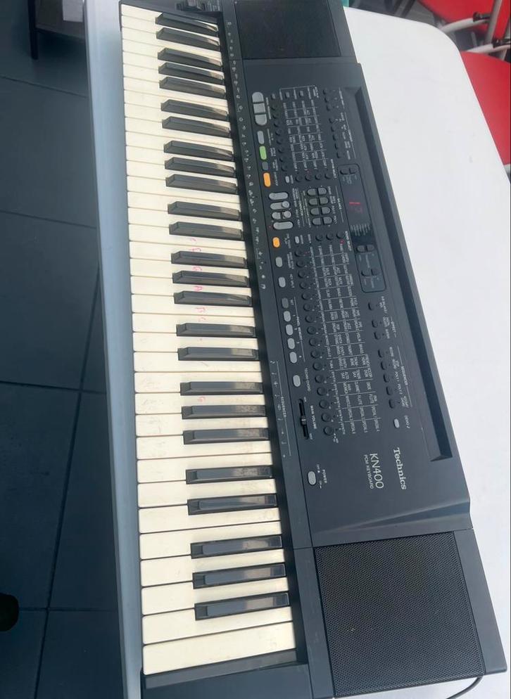 Technics KN400 Keyboard + Standaard + Muziekrek + Draagtas, Muziek en Instrumenten, Keyboards, Zo goed als nieuw, 61 toetsen, Technics