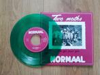 Normaal Singel Two moths (Groen transparant vinyl), Ophalen of Verzenden, Nieuw in verpakking, Overige formaten, Streekmuziek