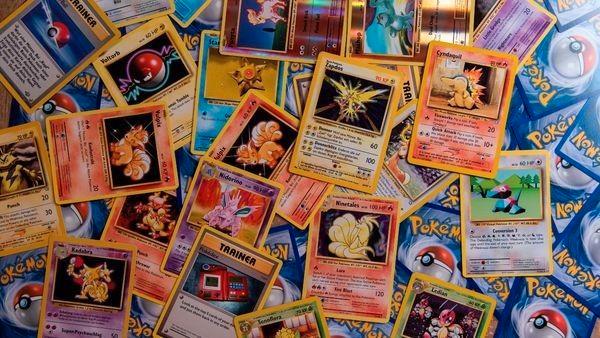 Inkoop Pokémon Kaarten, Hobby en Vrije tijd, Verzamelkaartspellen | Pokémon, Zo goed als nieuw, Meerdere kaarten, Ophalen of Verzenden