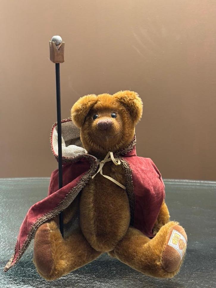 Hermann The Wizard Bear, Merry, the Guardian of the Forest, Verzamelen, Beren en Cherished Teddies, Zo goed als nieuw, Stoffen beer