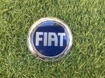 Fiat Ducato embleem. 12 CM. Metaal met pennetjes., Ophalen of Verzenden