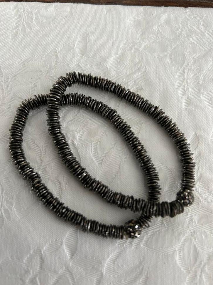 2 MOOIE ARMBANDEN SAMEN €7,50, Sieraden, Tassen en Uiterlijk, Armbanden, Zo goed als nieuw, Overige materialen, Goud, Met strass
