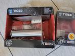 Tiger wc rolhouder en kledinghaak RVS, Huis en Inrichting, Badkamer | Badtextiel en Accessoires, Ophalen, Zo goed als nieuw, Overige typen