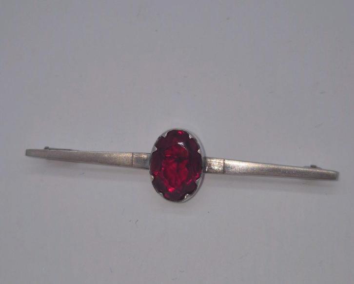 Vintage Zilveren Broche met Rode Steen, Sieraden, Tassen en Uiterlijk, Broches, Gebruikt, Zilver, Rood, 7 tot 10 cm, Met edelsteen