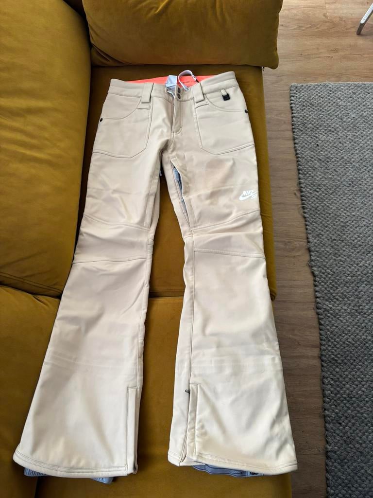 Nike SB skibroek / snowboardbroek dames maat S, Ophalen of Verzenden, Gedragen, Maat 36 (S), Broek